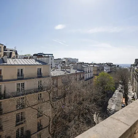 Lovely & Quiet A Montmartre Apartment Paris